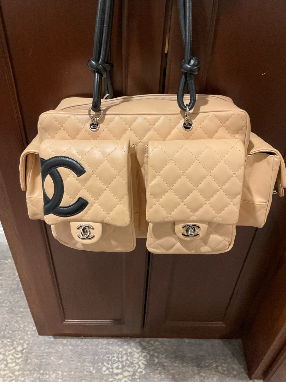 CHANEL CANBON REPORTER BAG LARGE BEIGE & BLK QUILTED - Picture 6 of 16